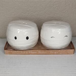10 Strawberry Street Whimsical Mummy Halloween Salt and Pepper Shaker Set
